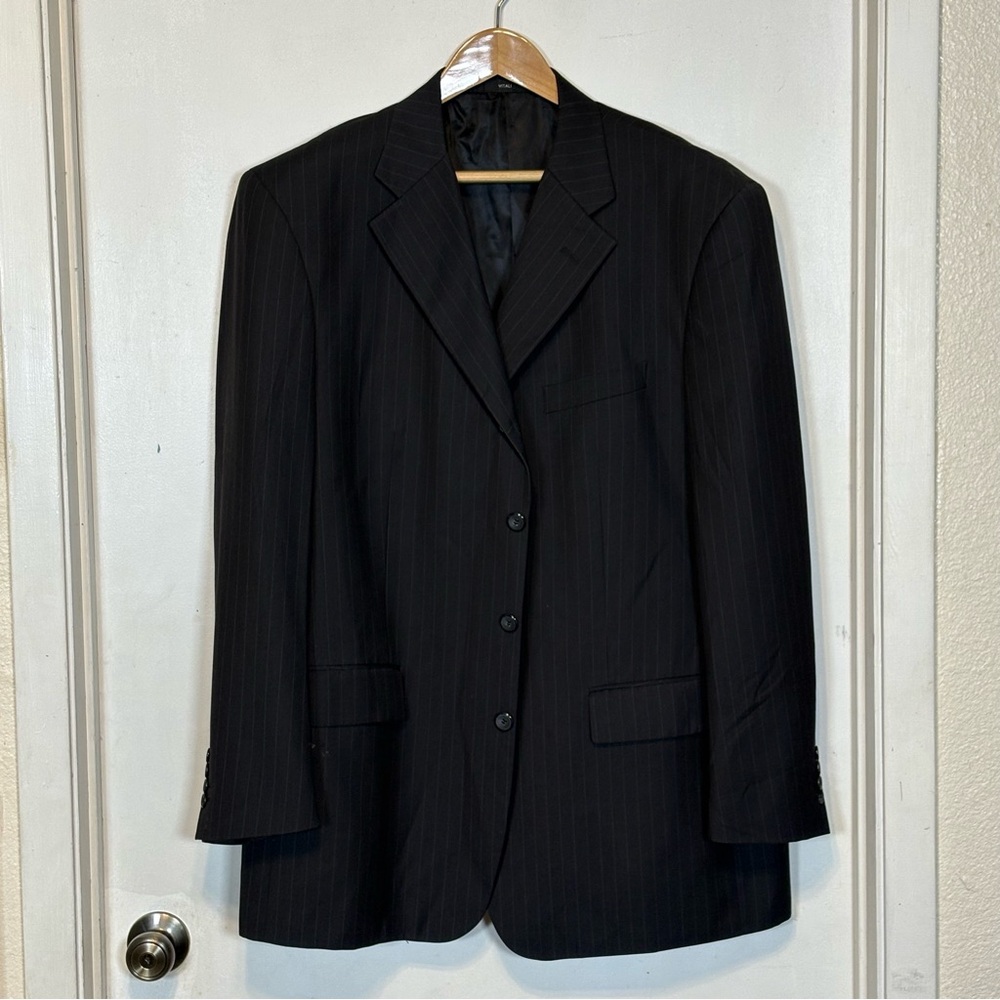 Vitali Men's Black Pinstripe Blazer